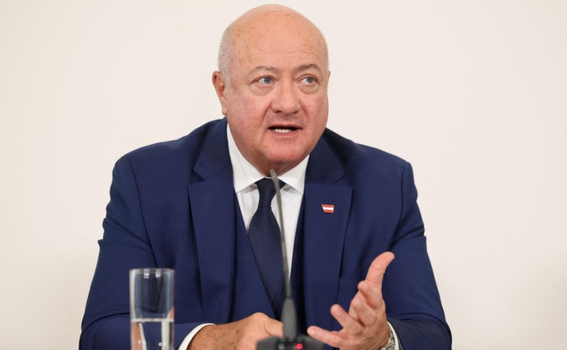 Новый канцлер Австрии отверг возможность вступления страны в НАТО