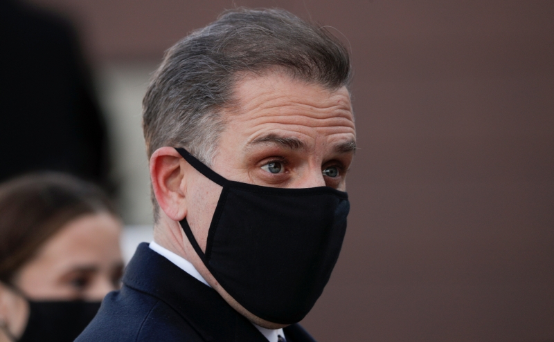 NYT узнала о связи сына Байдена и покупки рудника компанией из КНР