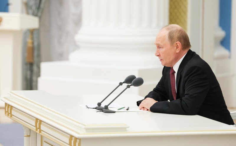 NYT узнала о требовании Путина по русскому языку на саммите с Трампом