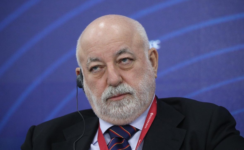 Объем юаней на счетах банков за рубежом упал до минимумов за 1,5 года