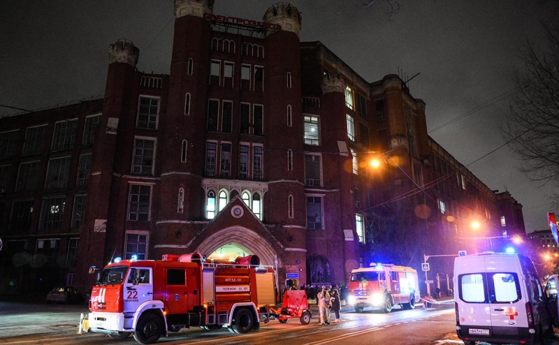 Очевидцы рассказали, как ломали двери и окна, чтобы покинуть