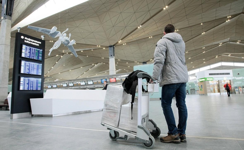 Очевидцы рассказали о хаосе в аэропортах из-за ситуации в Пулково