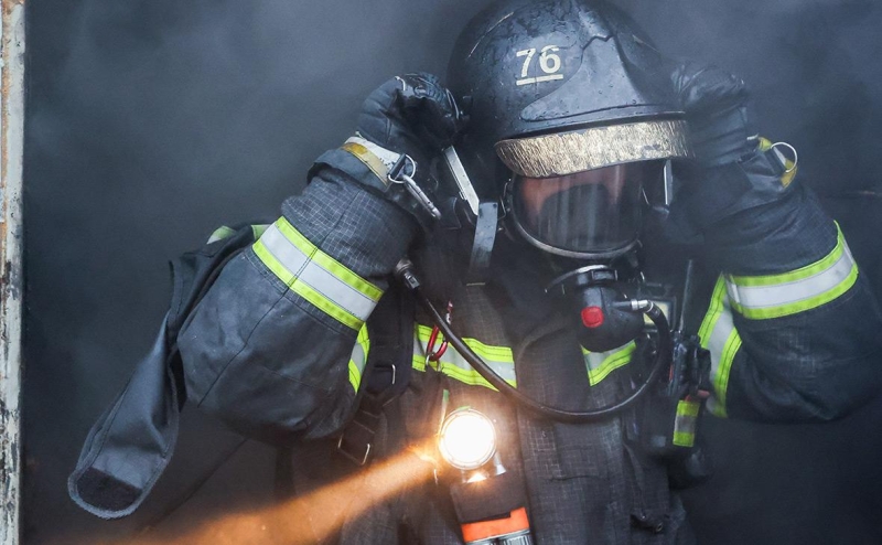 Один из резервуаров нефтебазы в Краснодарском крае полностью выгорел