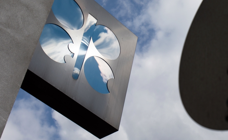 ОПЕК+ не стала ускорять наращивание добычи нефти