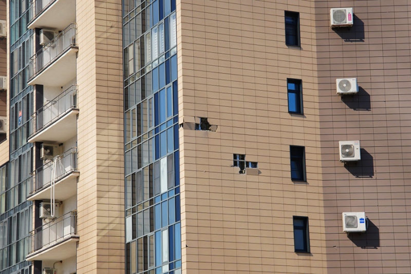 Оперштаб показал фото последствий атаки дронов на Новороссийск