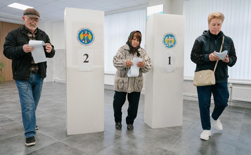 Оппозиционные силы Молдавии вместе набрали больше партии Санду