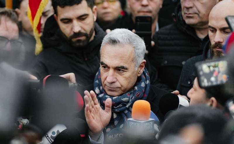 Опрос показал поддержку 40% румын «пророссийского» кандидата в