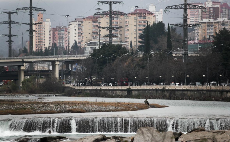 Оптовая цена электроэнергии на юге в августе упала после рекорда в