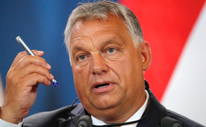 Орбан сравнил дофинансирование Киева с помощью алкоголику ящиком водки