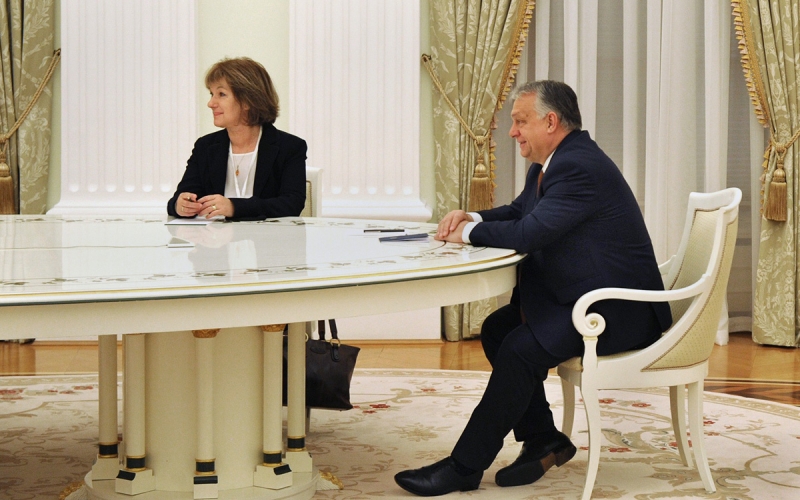 Орбан заявил Путину, что собирается с ним сотрудничать много лет