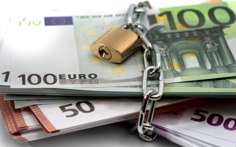 Организатор выкупа активов пообещал «не сталкивать лбами» нерезидентов