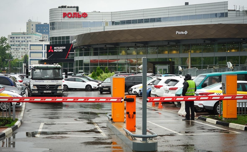 Основатель &laquo;Рольфа&raquo; назвал выстрелом в ногу передачу активов