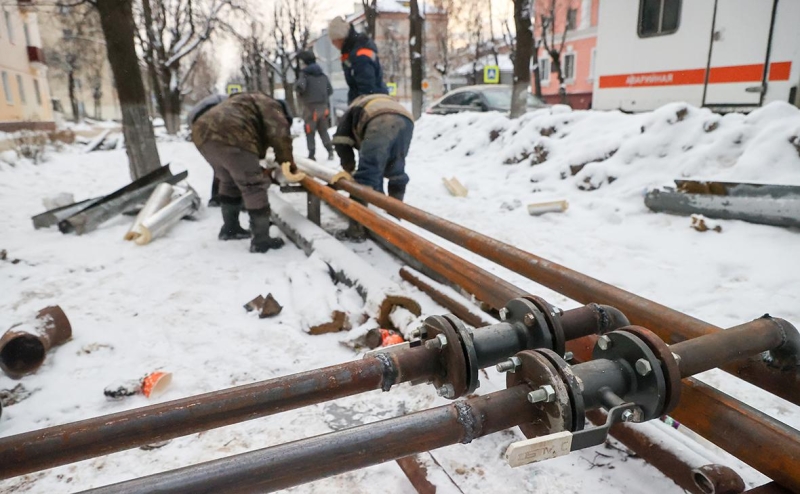Оставшиеся без отопления жители Электростали разожгли костер на улице