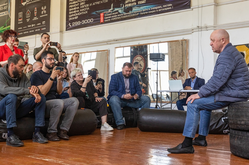 От элитных ресторанов до ЧВК: Евгений Пригожин в 15 фотографиях