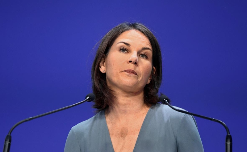 Отмена турне Бербок из-за поломки самолета обошлась Германии в €100