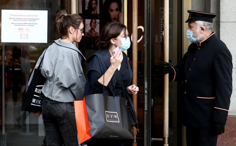 Падение выручки российских магазинов Chanel и Dior превысило 70%