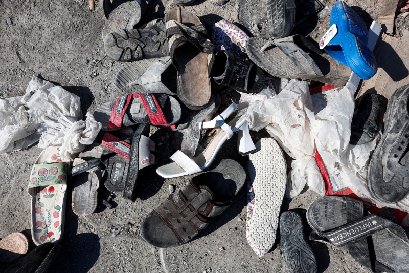 Память вещей: что находили среди обломков после землетрясения в Турции