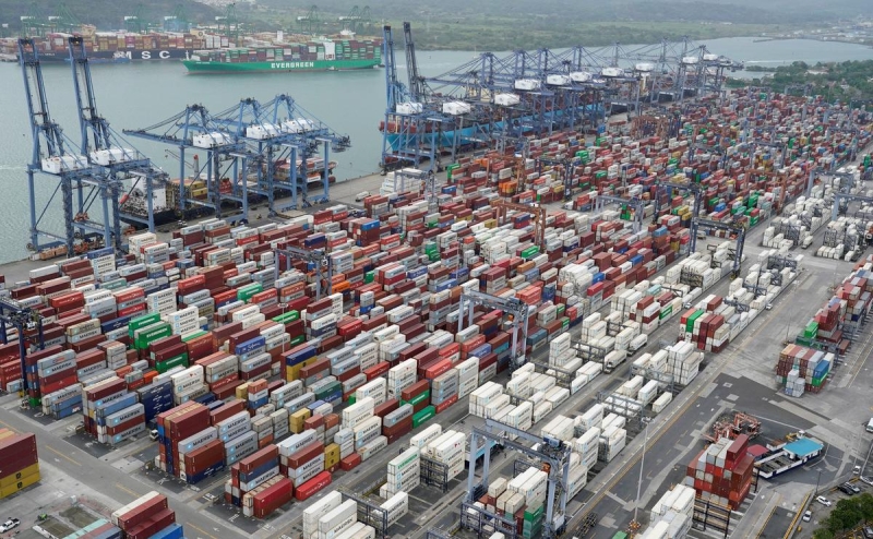 Панама отменила плату за проход судов США через Панамский канал