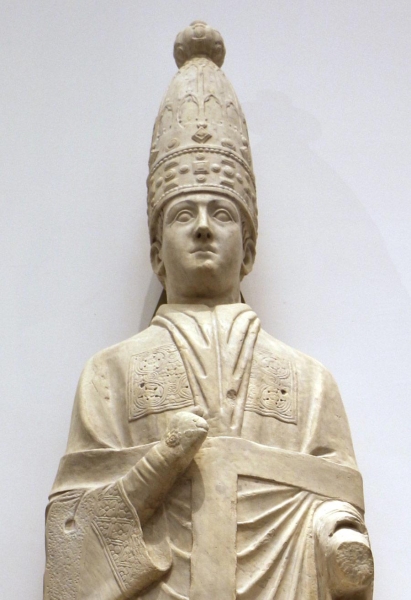 Папа римский: роль в католической церкви, история и символы власти