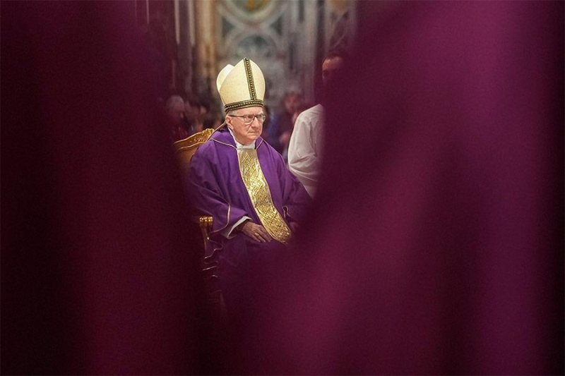 Папа римский: роль в католической церкви, история и символы власти