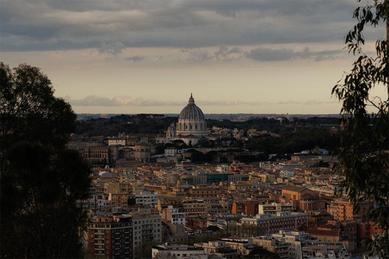 Папа римский: роль в католической церкви, история и символы власти
