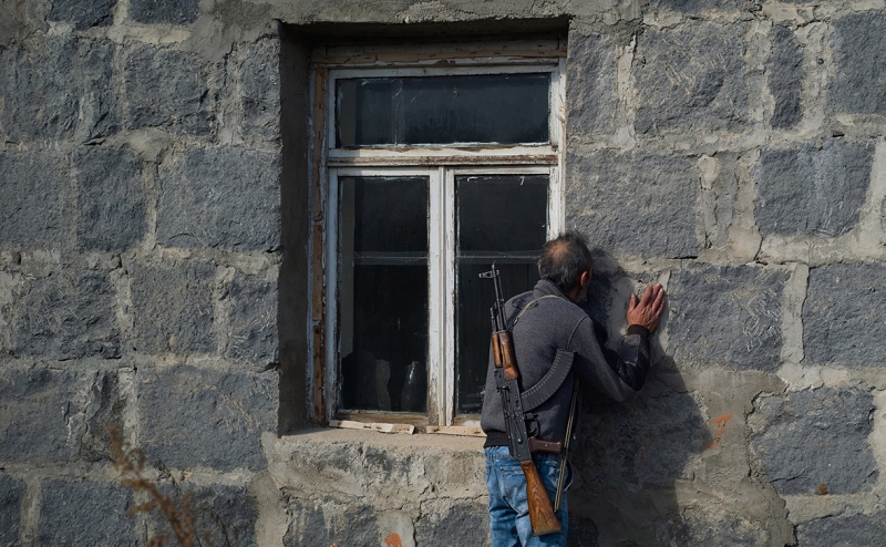 Пашинян и Алиев поручили министрам подготовиться к мирным переговорам