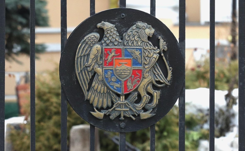 Пашинян назвал неактуальным герб Армении с Араратом