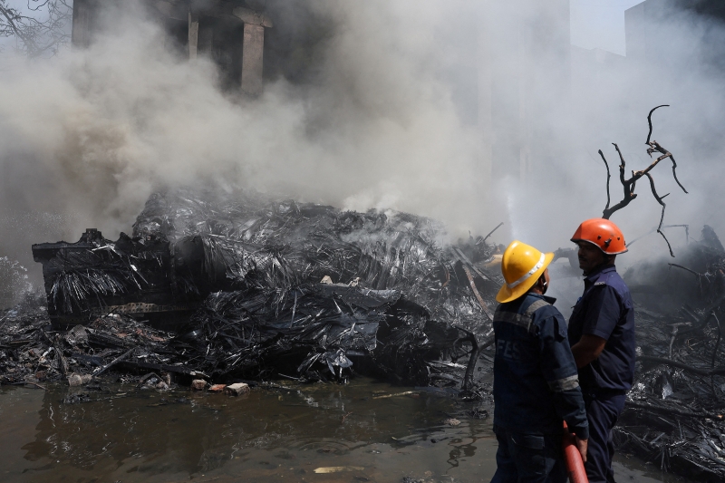 Первая катастрофа самолета Boeing 787 Dreamliner. Фотогалерея