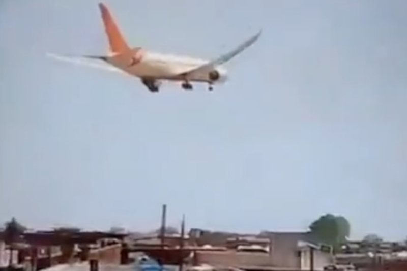 Первая катастрофа самолета Boeing 787 Dreamliner. Фотогалерея