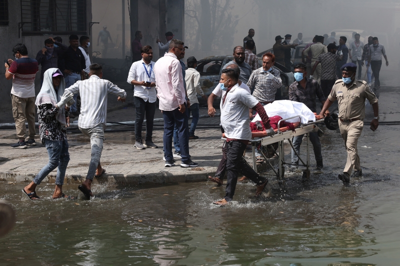 Первая катастрофа самолета Boeing 787 Dreamliner. Фотогалерея