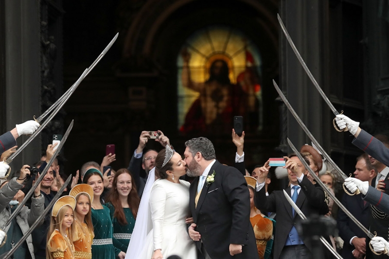 Первое за 120 лет венчание потомка Романовых в Петербурге. Фоторепортаж