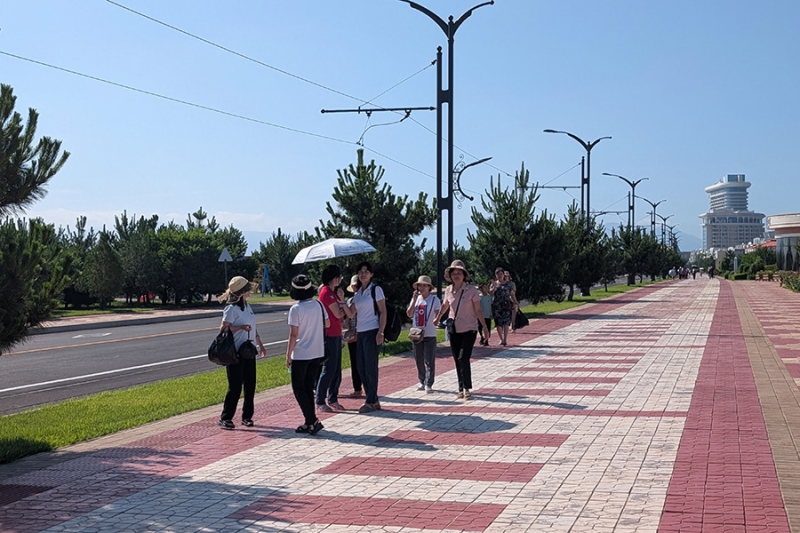 Первые туристы из России описали отдых на курорте в Северной Корее