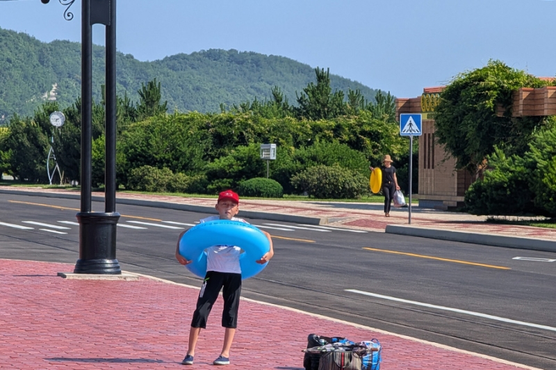 Первые туристы из России описали отдых на курорте в Северной Корее