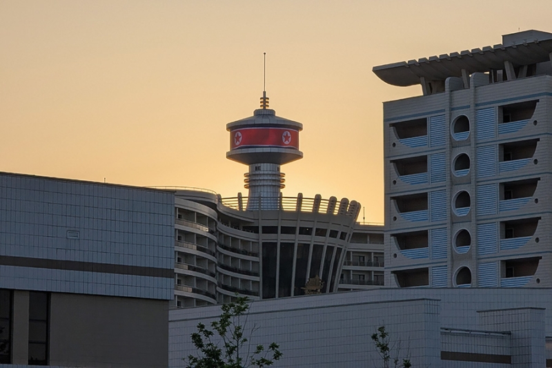 Первые туристы из России описали отдых на курорте в Северной Корее