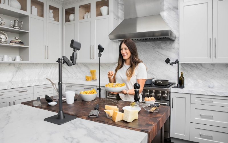 Первый международный рекламный холдинг объявил об уходе из России