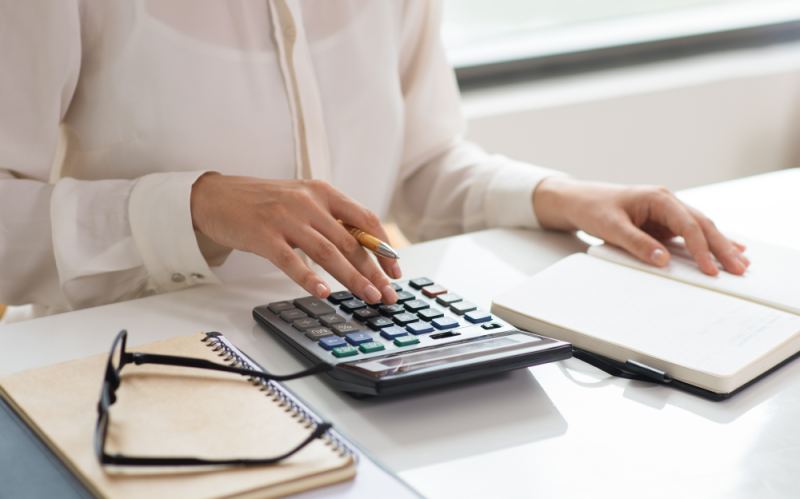 Первый зампред ЦБ назвал причины падения российского фондового рынка