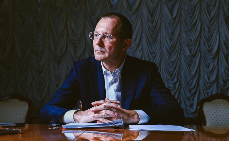 Первый зампред ЦБ назвал причины падения российского фондового рынка