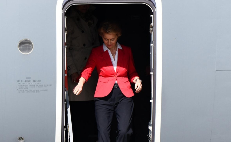 Песков исключил причастность России к проблемам у самолета фон дер