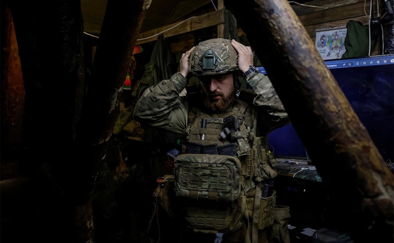 Песков назвал Украину несчастной страной