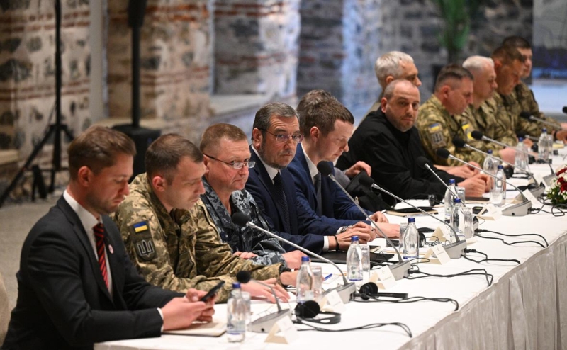 Песков назвал условие возможной встречи Путина и Зеленского