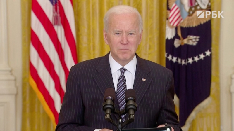 Песков назвал возможные форматы диалога между Путиным и Байденом