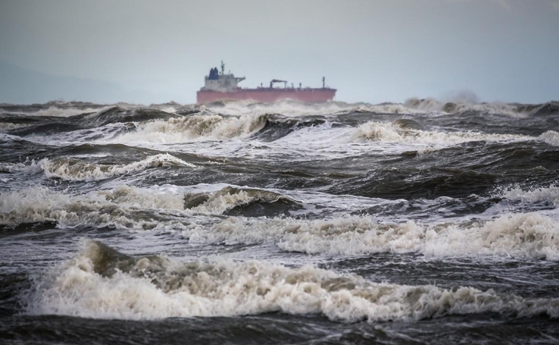 Песков рассказал, каким должен быть ответ на нефтяные санкции США