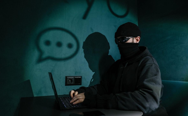 Песков заявил, что любые мессенджеры &laquo;абсолютно прозрачны&raquo; для