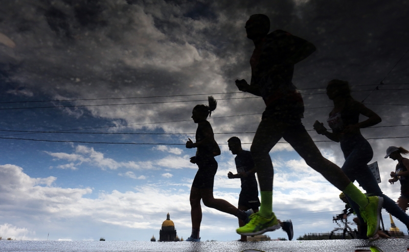 Петербург обогнал Москву по числу заразившихся COVID-19 за сутки