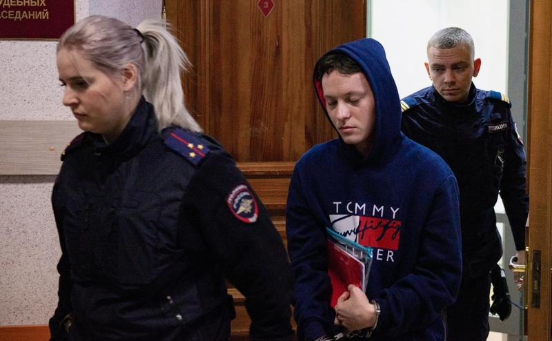 Певцу Шарлоту дали 5,5 года по делу об оскорблении верующих