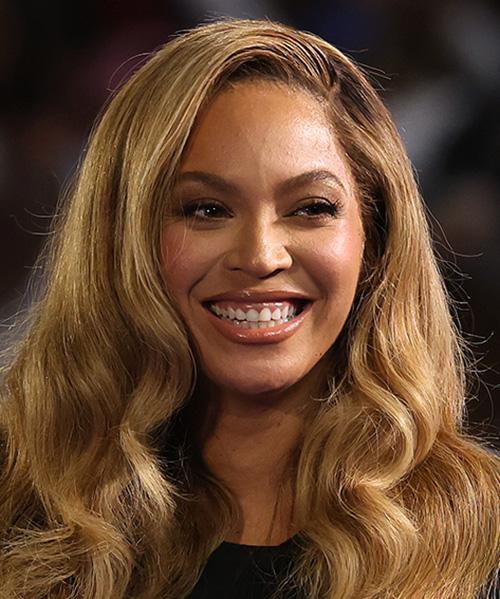 Певица Бейонсе стала миллиардером