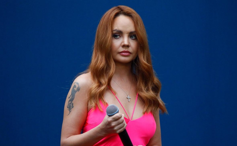 Певица Лада Дэнс попала в ДТП