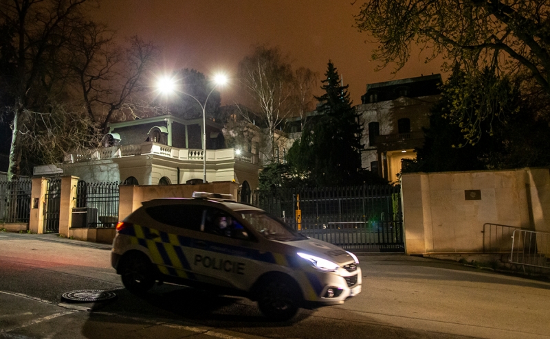 Почему дипломаты становятся персонами нон грата