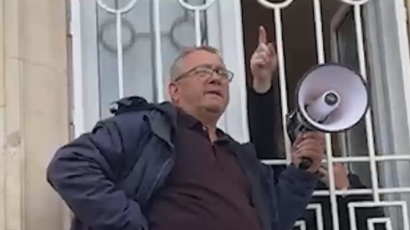 Почему оппозиция в Абхазии пошла на штурм парламента страны. Главное