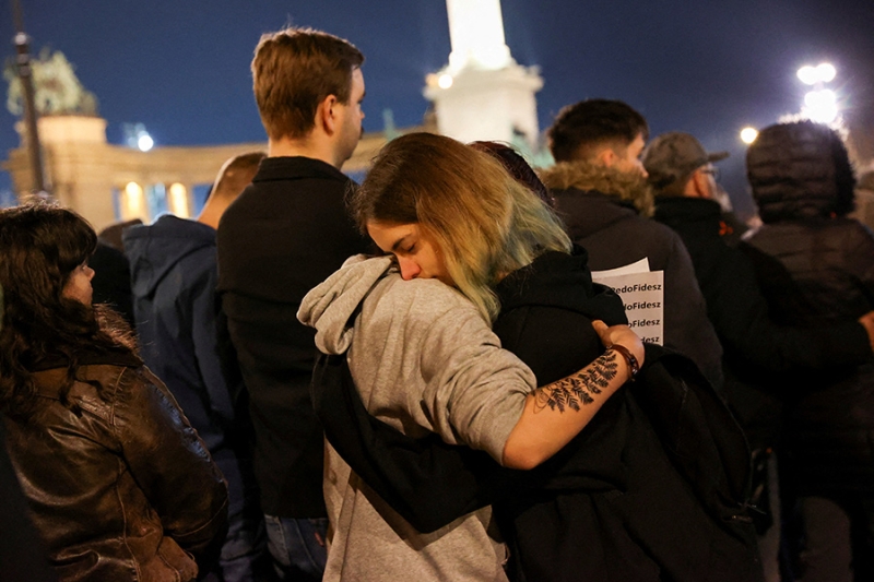 Почему венгры вышли на акцию протеста против правительства Орбана